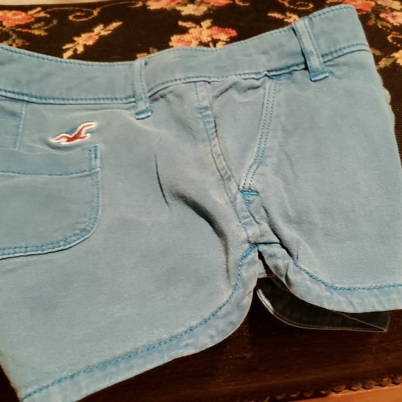 OLDSCHOOL design Hollister Short Shorts - Picture 3 of 3